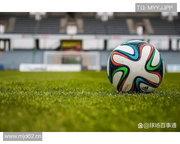 以中场核心为枢纽分析现代足球战术演变与球队整体运作 以中场核心为枢纽分析现代足球战术演变与球队整体运作